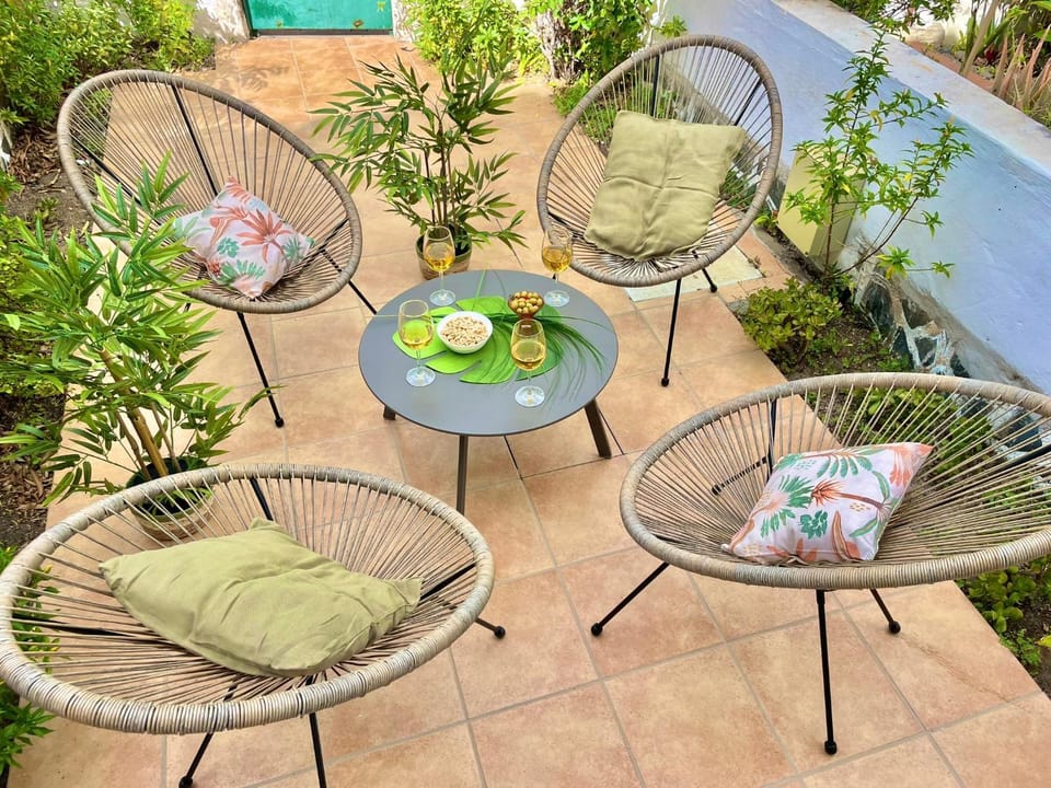 Patio, Day, Garden, Seating area, Garden view