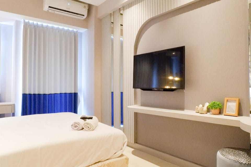 Grand Luxurious and Spacious Studio at Benson Supermall Mansion By Travelio Apartment in Surabaya