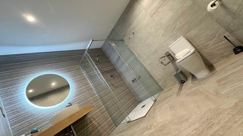 Toilet, Bathroom, Facility for disabled guests