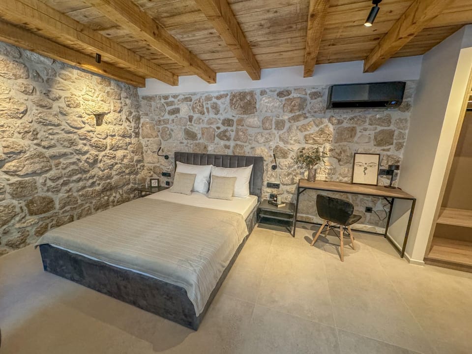 Rocky Heaven Suite Apartment in Dubrovnik