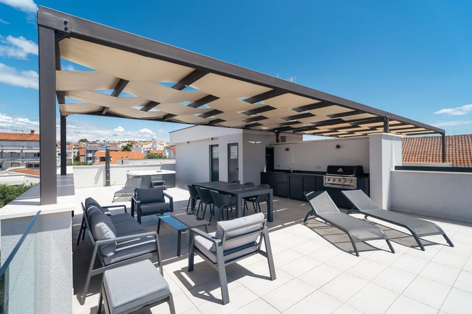 Day, View (from property/room), Balcony/Terrace, Balcony/Terrace, sunbed
