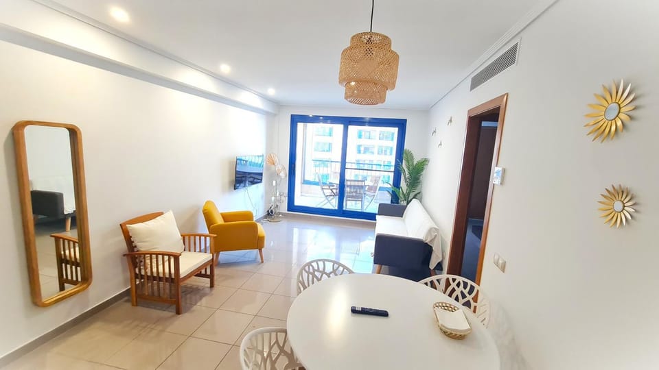 TV and multimedia, Living room, Dining area
