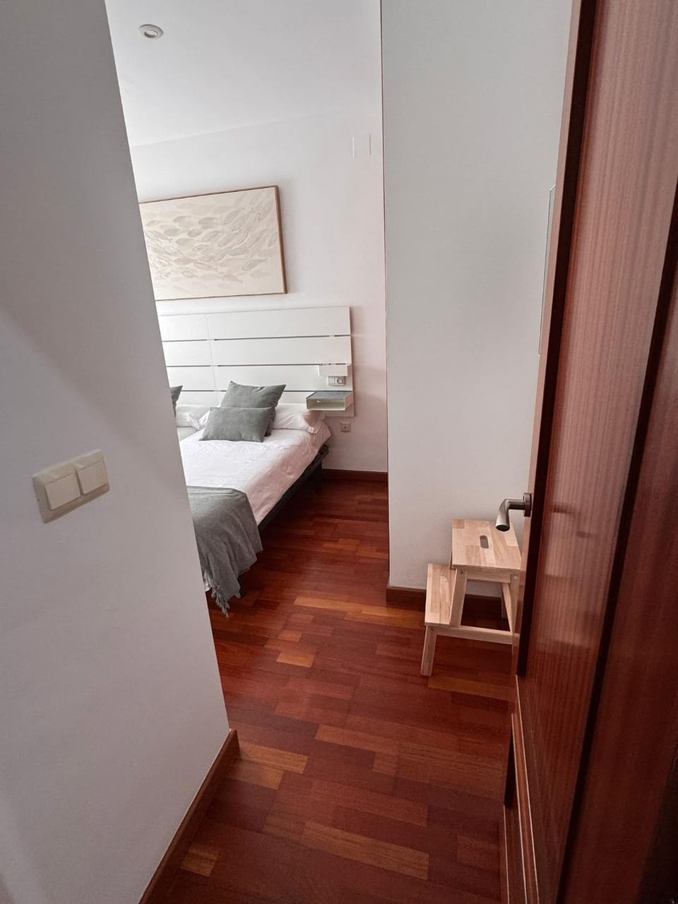 Bed, Photo of the whole room, Bedroom, wardrobe