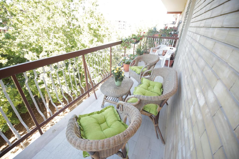 Patio, Day, View (from property/room), Balcony/Terrace, Garden view