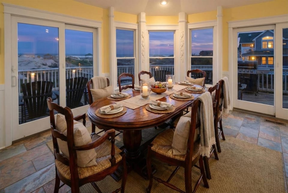 Oceanfront 14BR Estate Pool, Elevator, Starlink, Pet-Friendly Sleeps 30 House in Carova Beach