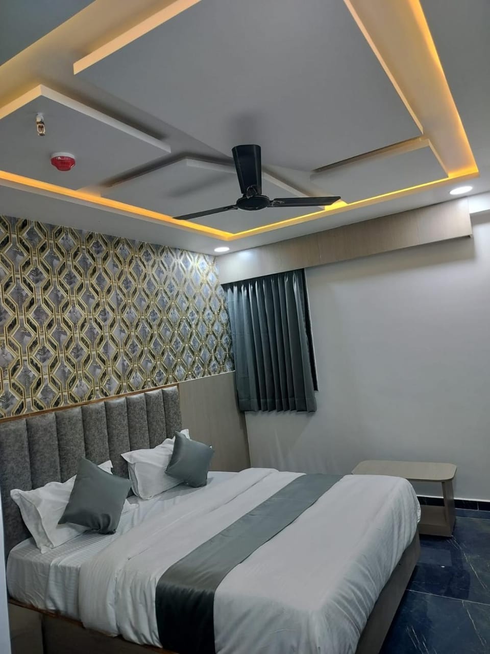 Bed, Photo of the whole room
