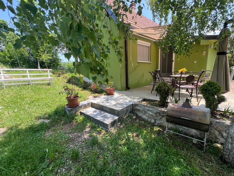 Etno Kuca Djedovina House in Montenegro