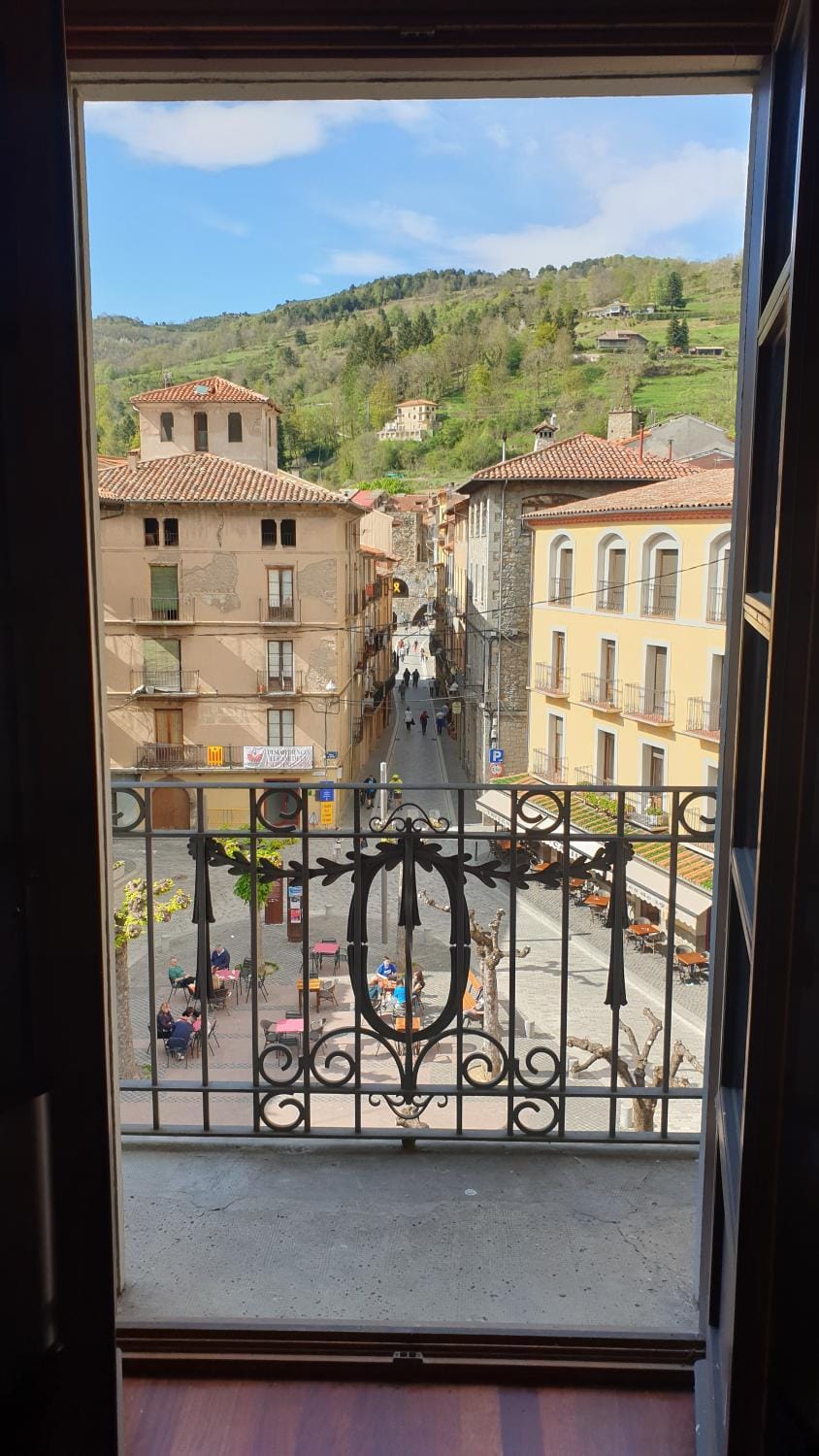 Balcony/Terrace, City view, Mountain view