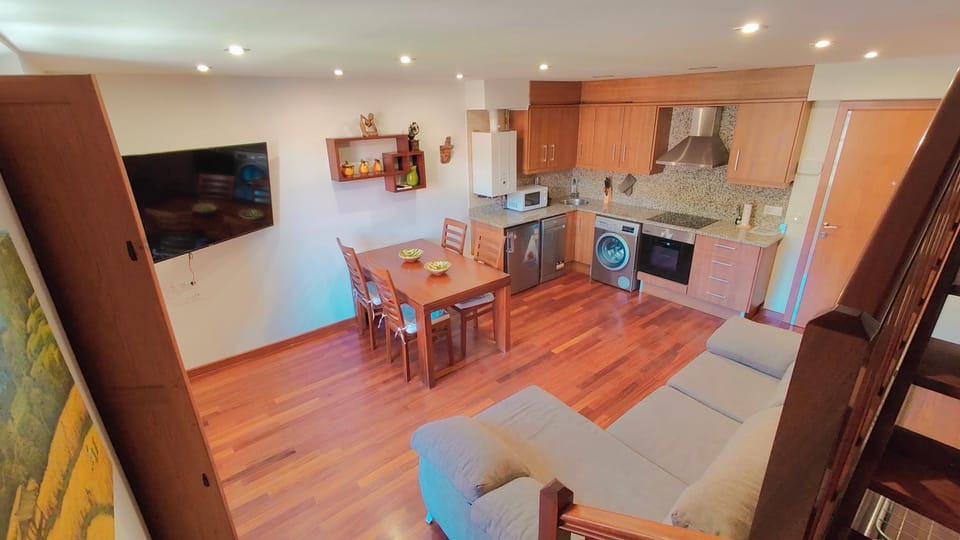 Kitchen or kitchenette, Living room, Seating area