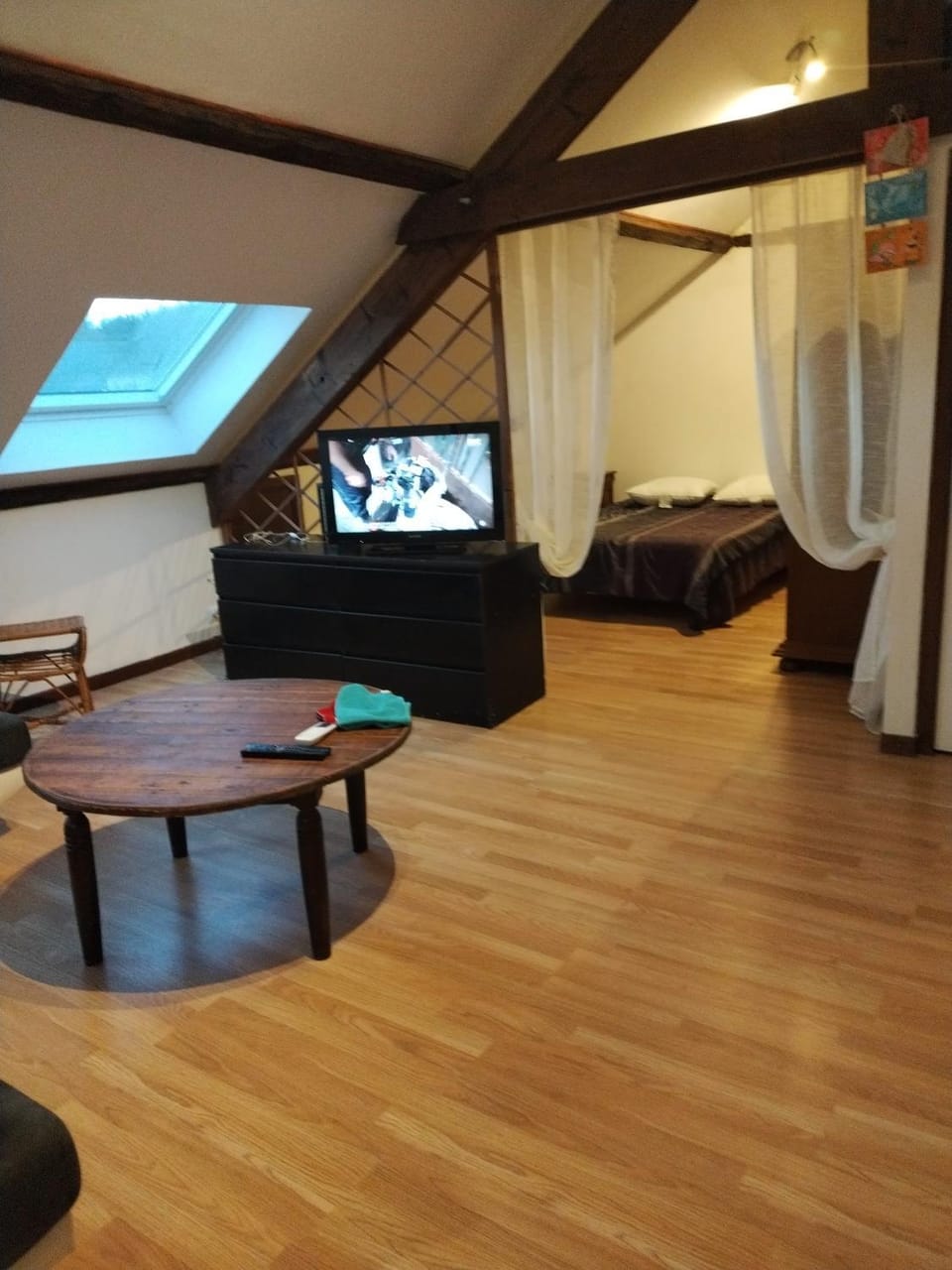 Bed, Photo of the whole room