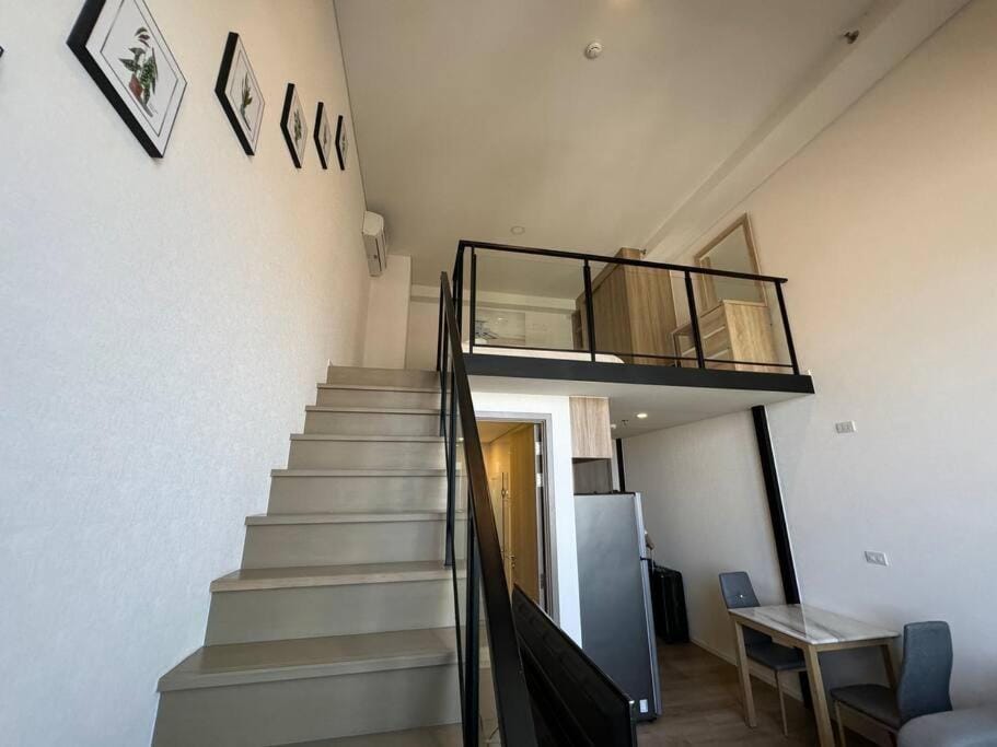 Sukhumvit 87 游泳池健身房 酒吧 餐厅 办公区等一体公寓 Apartment in Bangkok