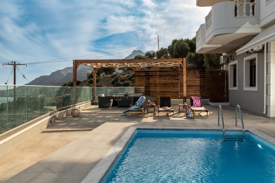 Property building, Patio, Day, Natural landscape, View (from property/room), Balcony/Terrace, Mountain view, Pool view, Swimming pool, sunbed