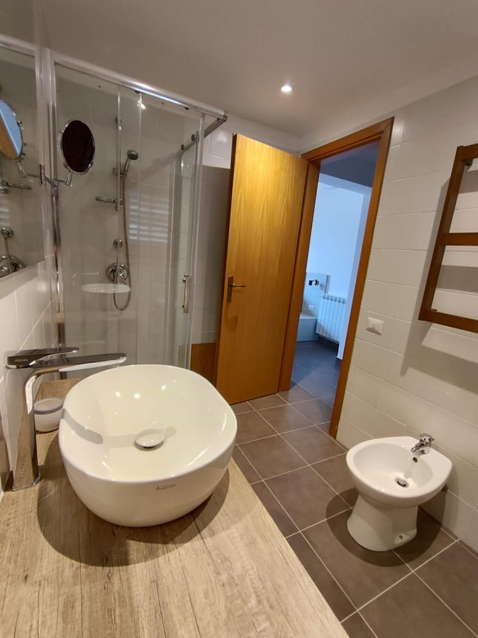 Shower, Bathroom, bidet