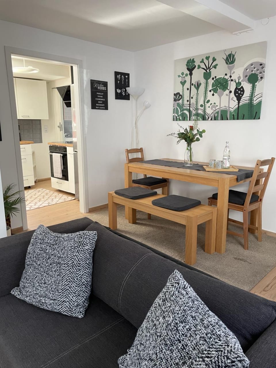 Living room, Seating area, Dining area