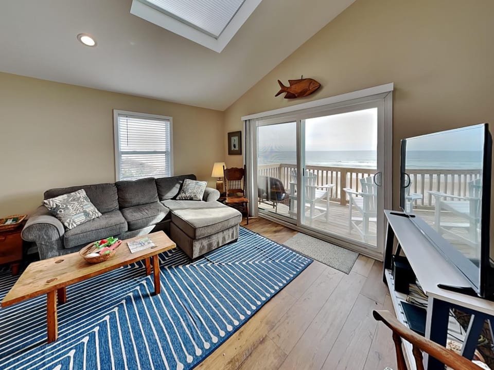 Pelican Nest House in North Topsail Beach