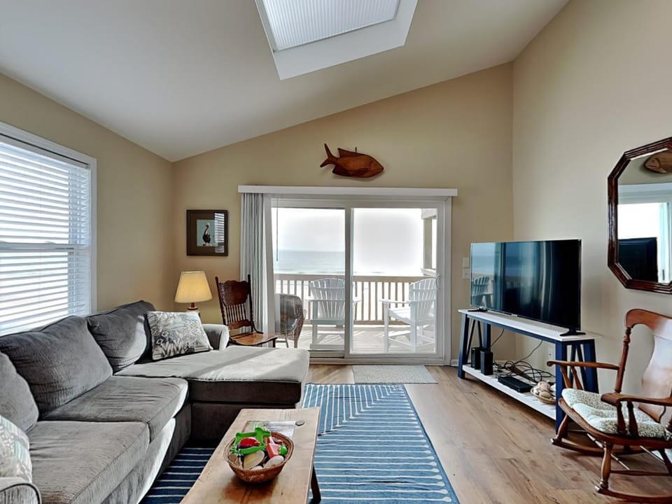 Pelican Nest House in North Topsail Beach