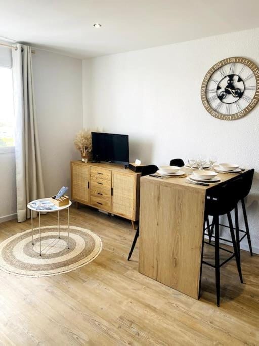 magnifique Studio calais plage Parking gratuit Apartment in Calais