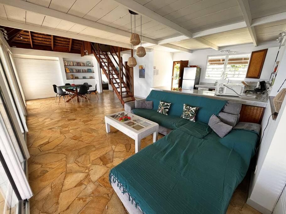 Raihau Lodge - Climatisation, Fibre, Accès Plage, Parking Privé House in Moorea-Maiao