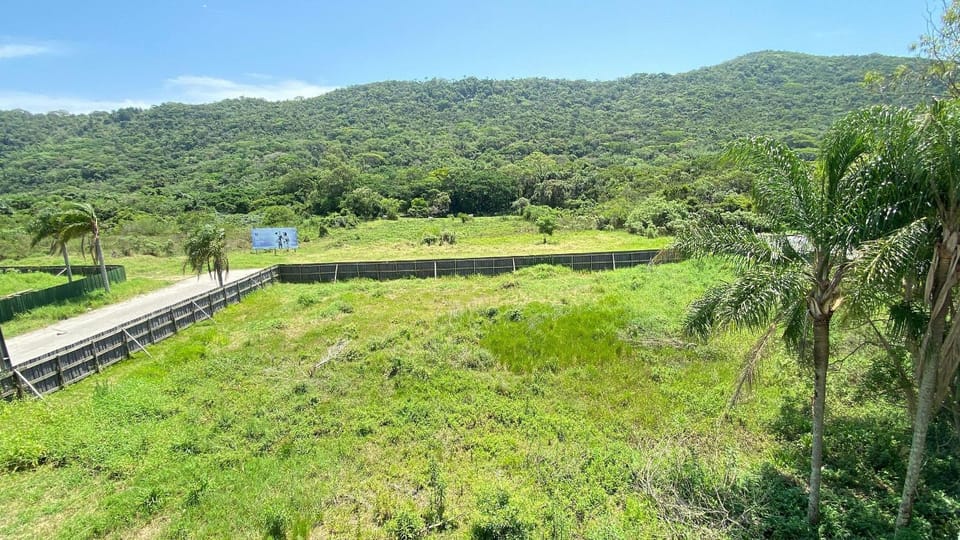 Entre o mar e a montanha, a apenas 600 metros da praia Apartment in Florianopolis