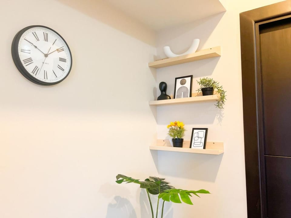 Upscale BGC Stay Near Mitsukoshi #upt130g Apartment in Makati