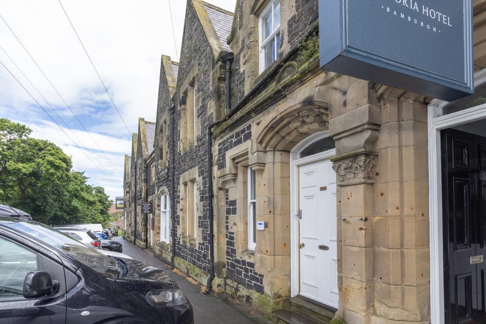 Property building, Street view, Location