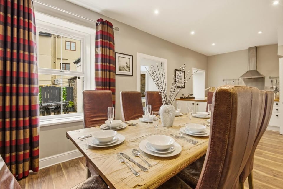 Grove Cottage - North East Escapes House in Bamburgh
