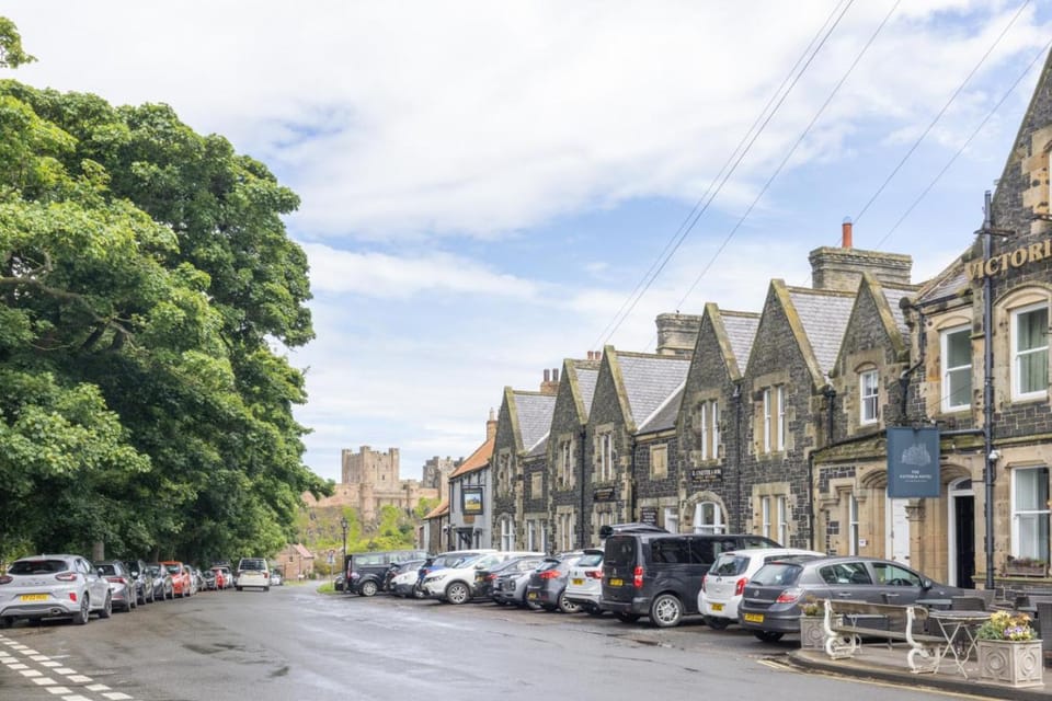 Grove Cottage - North East Escapes House in Bamburgh