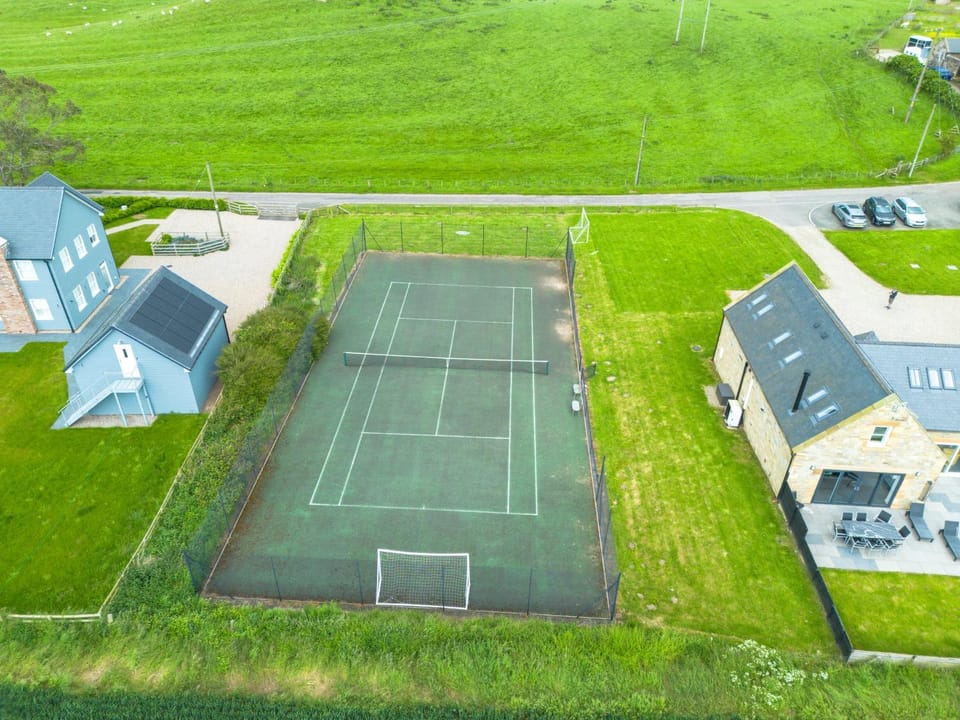 Tennis court