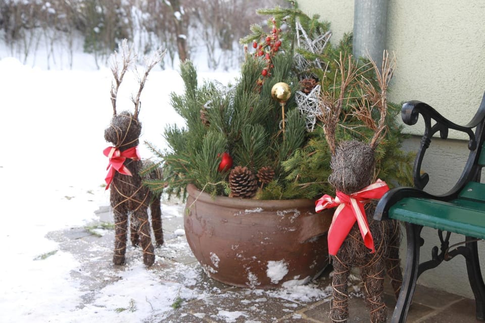 Winter, Decorative detail