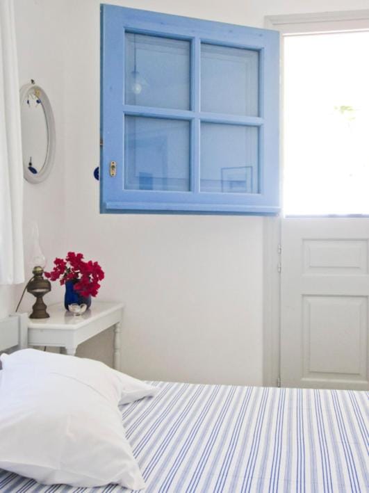 Stavros and Marianna Houses House in Paros, Greece