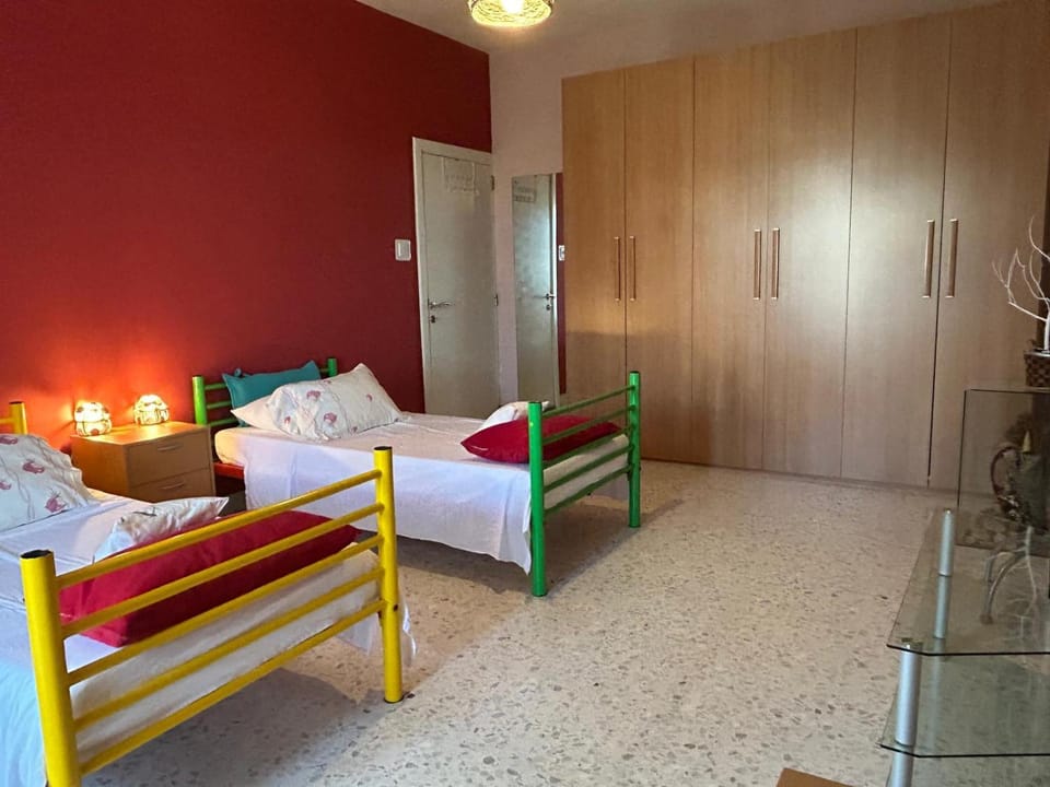 TV and multimedia, Balcony/Terrace, Bedroom, Sea view, air conditioner