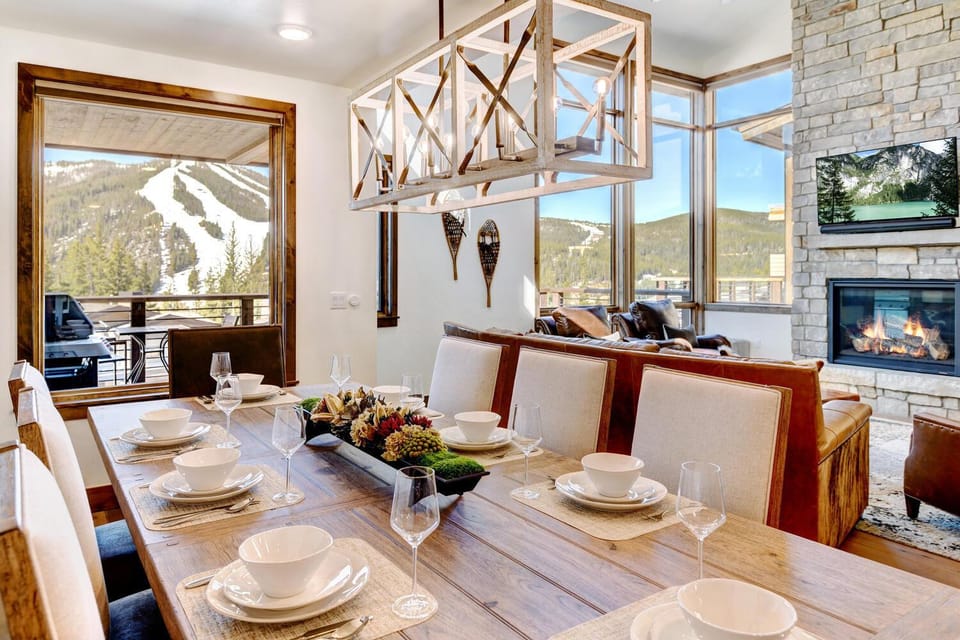 View (from property/room), Dining area