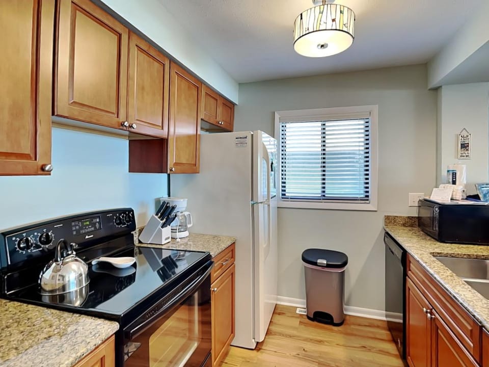 Sea Colony #12A Apartment in Carolina Beach