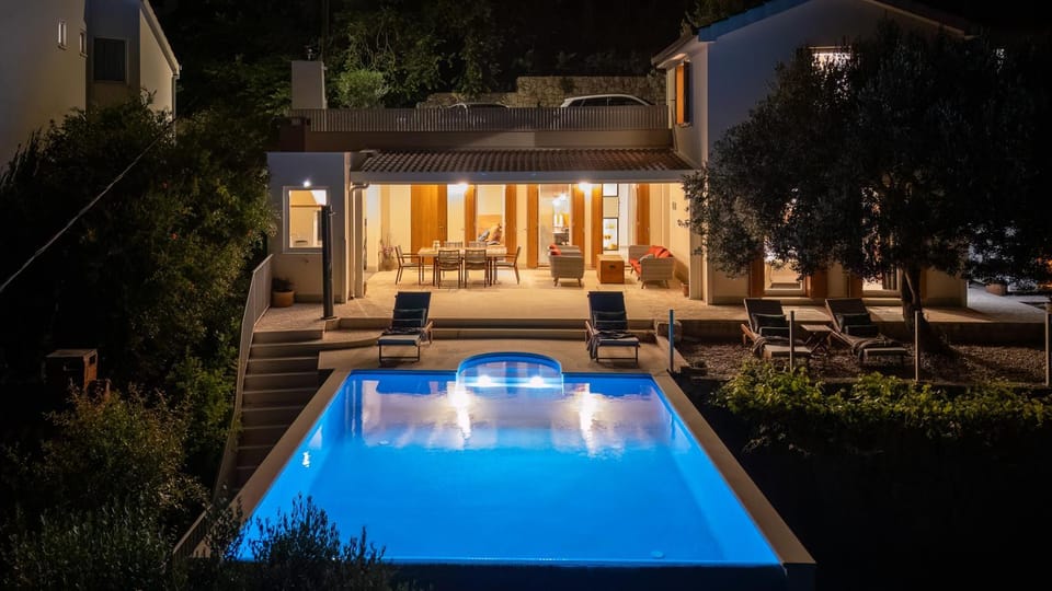 Night, Swimming pool