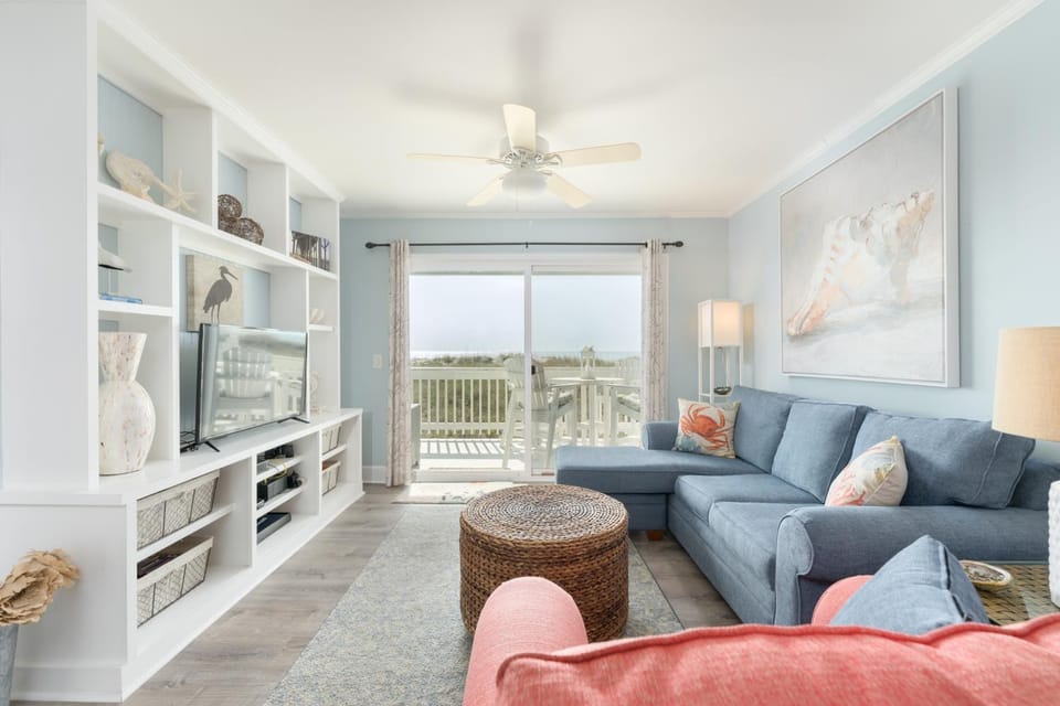 TV and multimedia, Balcony/Terrace, Living room, Seating area, furniture