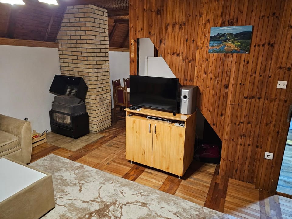 Planinski vrh House in Zlatibor District, Serbia