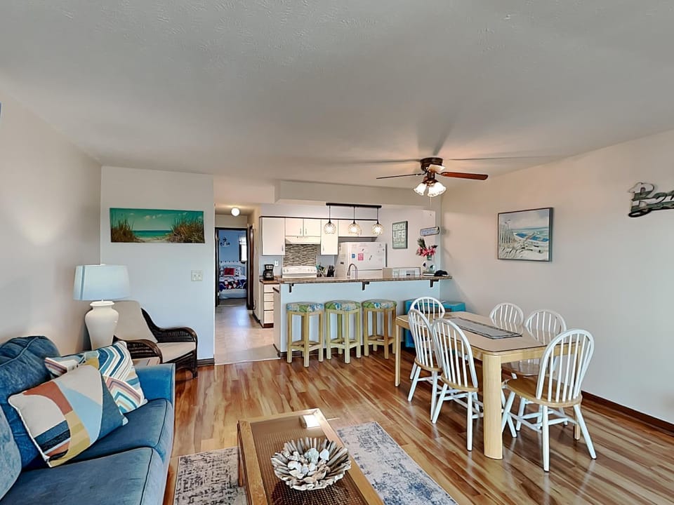 Sea Colony #2A Apartment in Carolina Beach