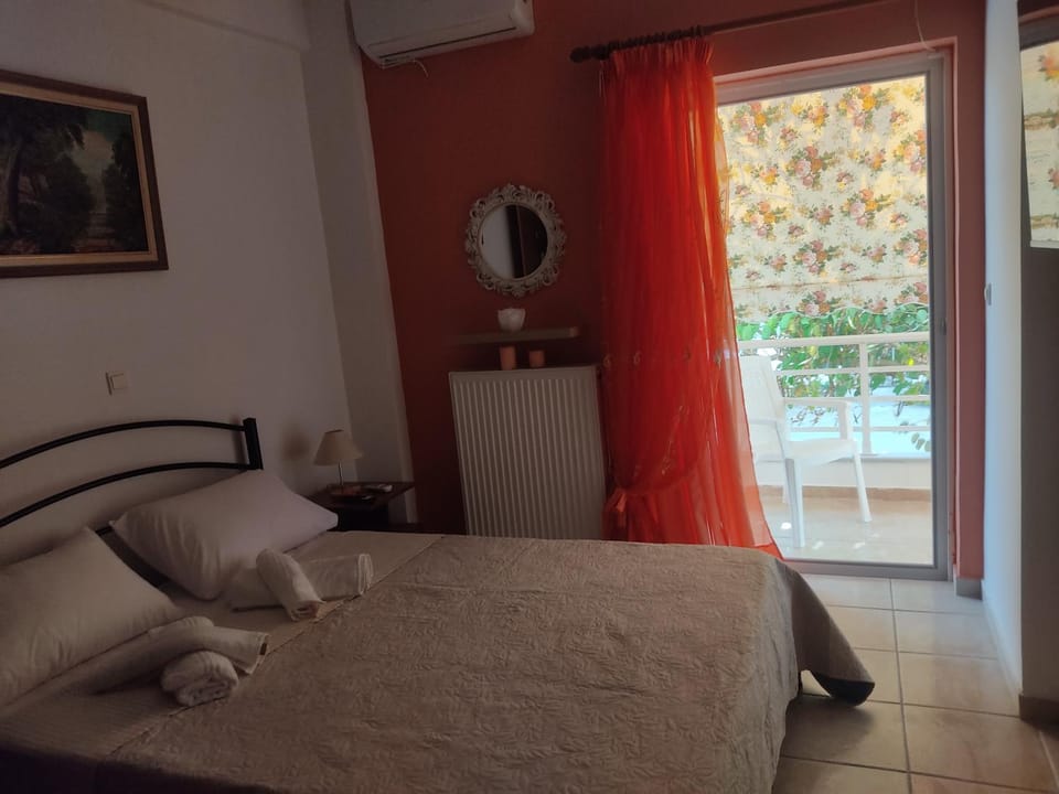 Bed, Bedroom, air conditioner