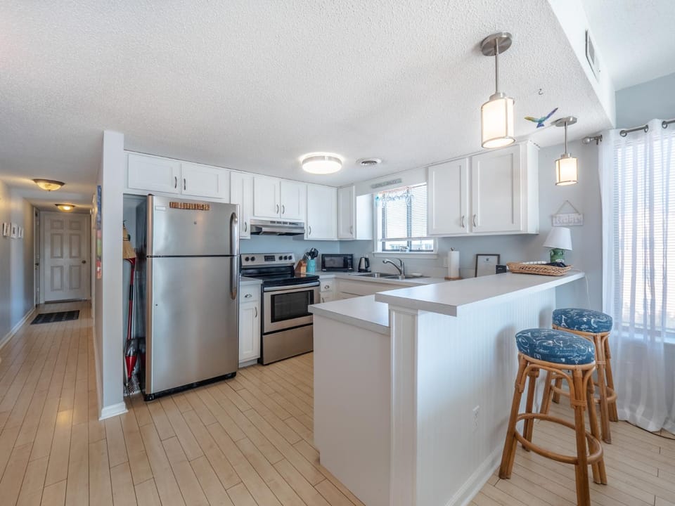 Sunskipper #6G - At Ease Apartment in Carolina Beach