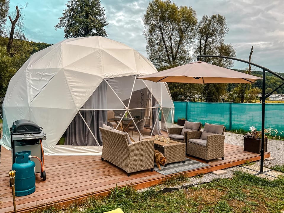 Patio, Day, Garden, Seating area, Garden view