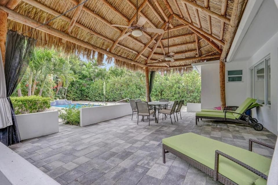 Daddy House-victoria Park With Pool House in Fort Lauderdale