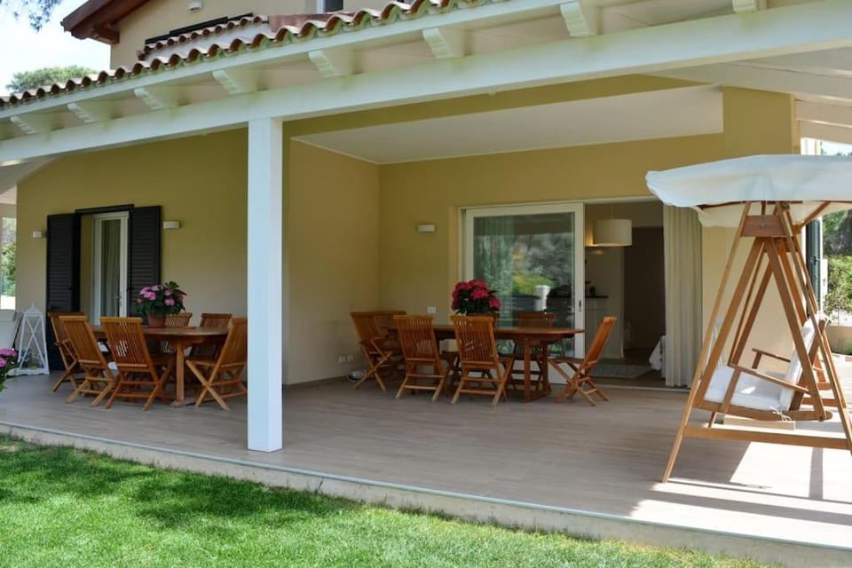 Amazing Villa Santa Margherita Pula 300 mt dal mare Villa in Sardinia