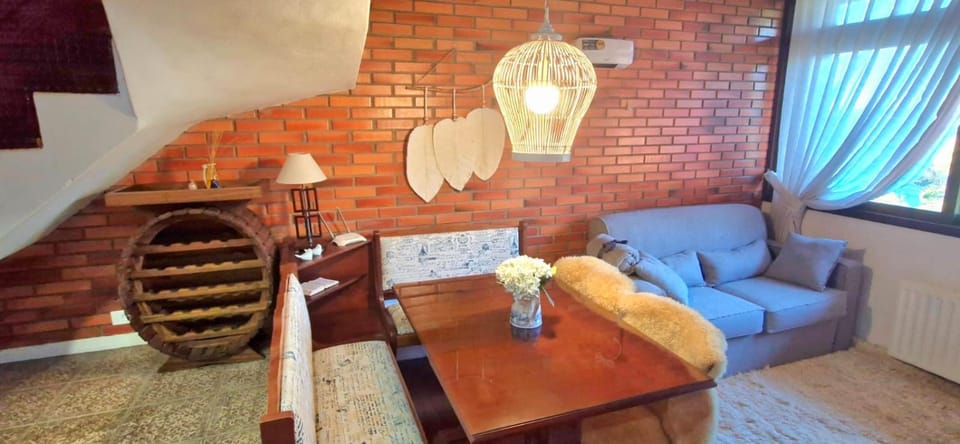 Dúplex 400m do Lago com lareira e garagem Apartment in Gramado