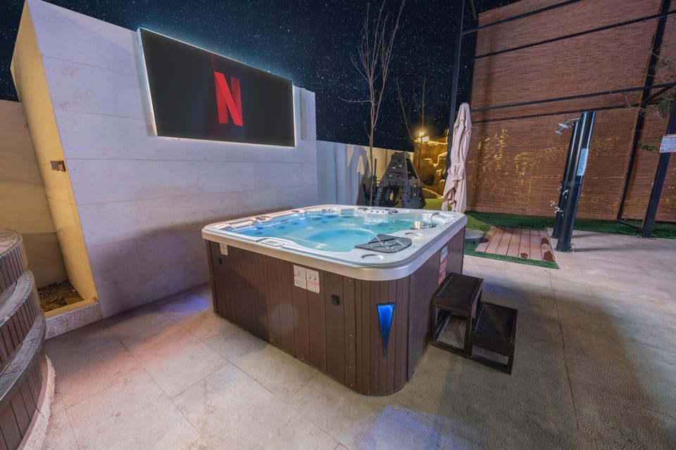 Hot Tub