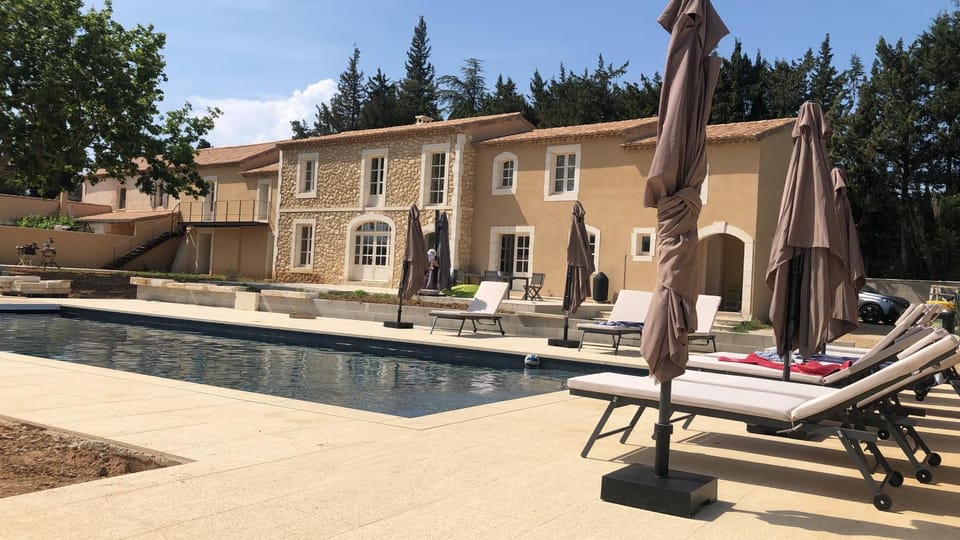 Property building, Pool view, Swimming pool, sunbed