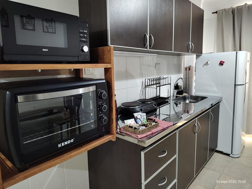 microwave, oven, stove, stove, kitchen