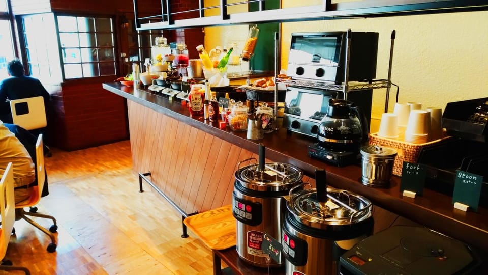 Restaurant/places to eat, Breakfast, Buffet breakfast