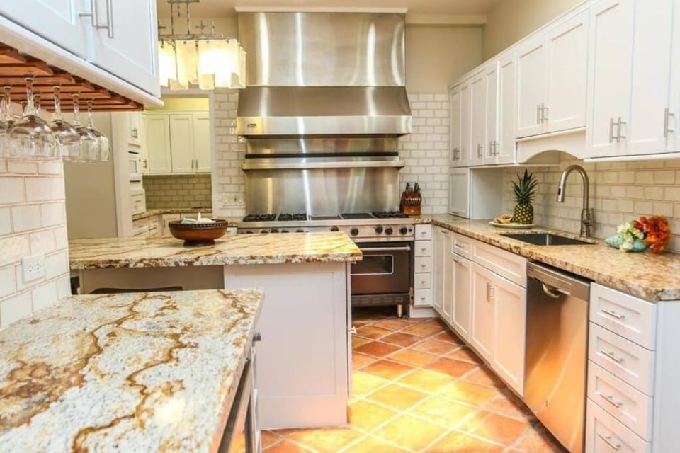 Historical Estate 3 bedrm Home! GREAT HOUSE Apartment in St. Croix