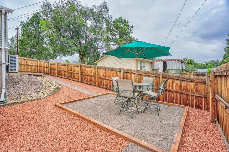 10 min to Garden of the Gods-5 min to downtown House in Colorado Springs