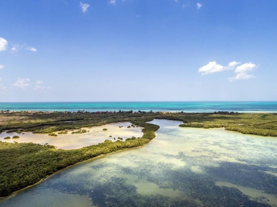 Space brings us closer to art - Casa Imox Villa in Holbox